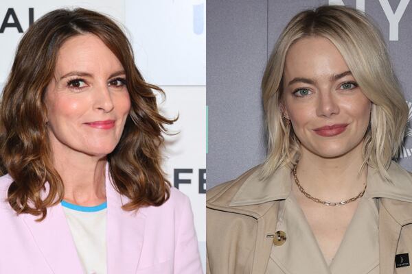 Tina Fey returns to ‘SNL’ to welcome Emma Stone into 5-Timers Club