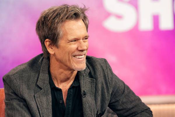Kevin Bacon returns to Payson High on prom day for 40th anniversary of ‘Footloose’