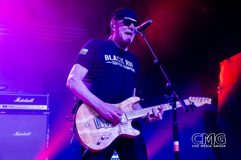 Great White returned to San Antonio to headline the Margarita Pour Off at The Espee, sponsored by 99.5 KISS, 106.7 The Eagle, and Sipit Daquiris and Margaritas! They sounded amazing, and what a great way to bring back MPO!